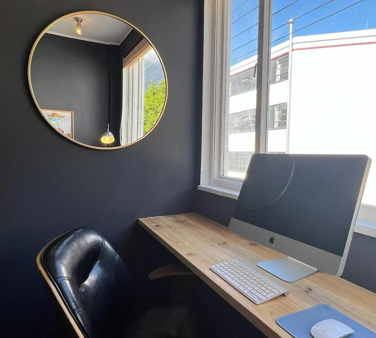 Modernized Victorian House, Full Mountain View Apartment Cape Town